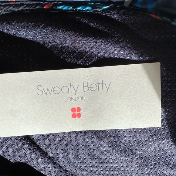 NWT Sweaty Betty Pack Away Jacket size large - Picture 6 of 16